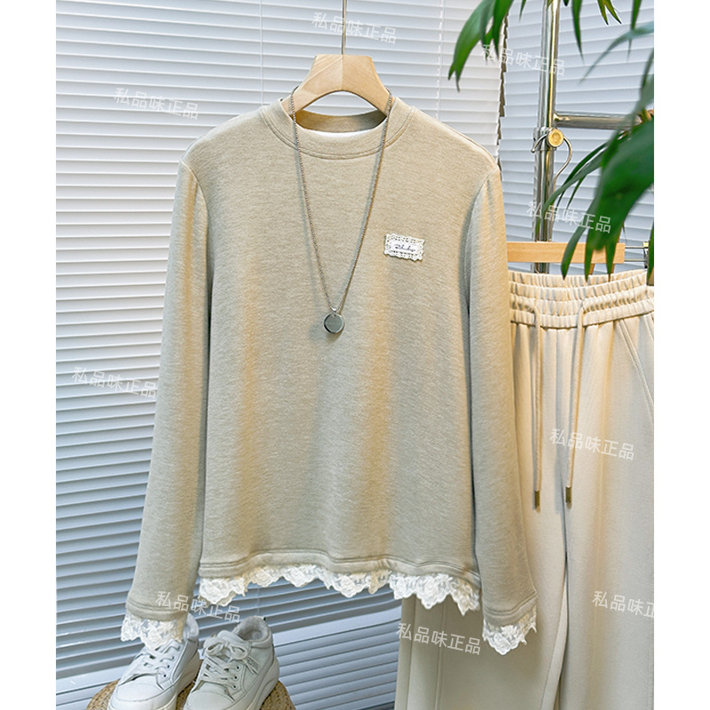 SPW私品味 2025年秋冬新款德绒立领拼接蕾丝温柔打底衫SS11623