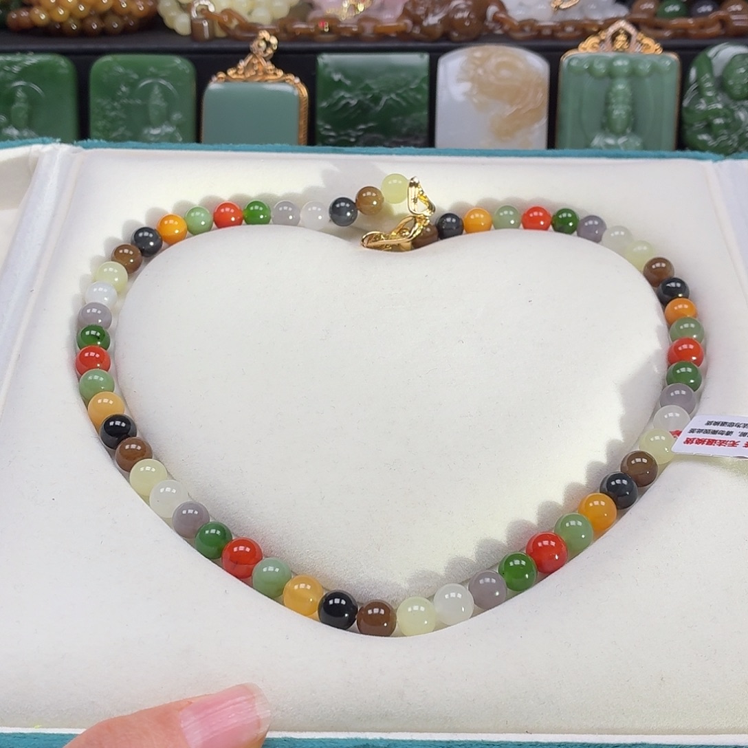 和田玉未镶嵌颈饰大漏