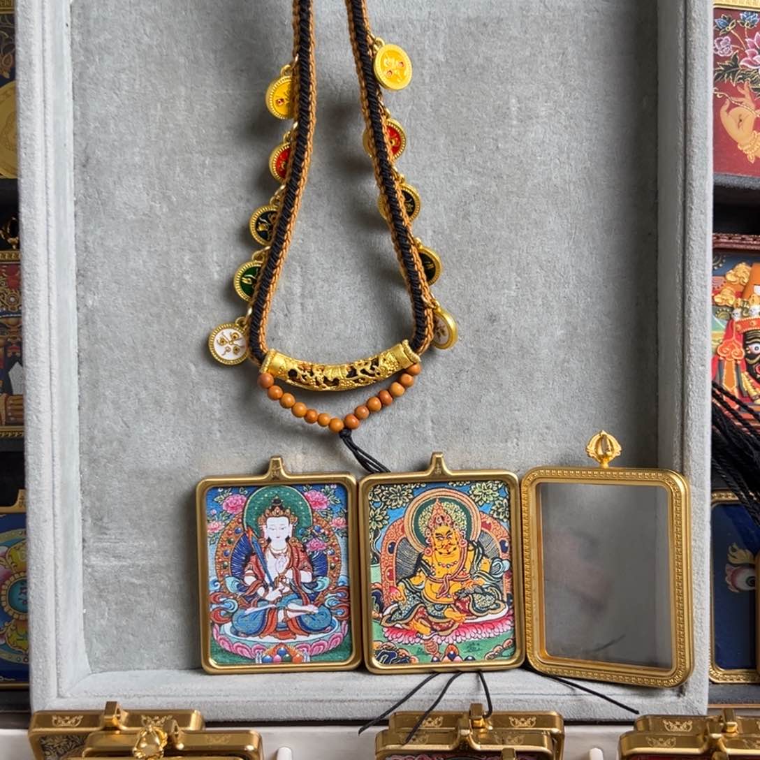 吊坠我****@双面铜壳双面铜壳