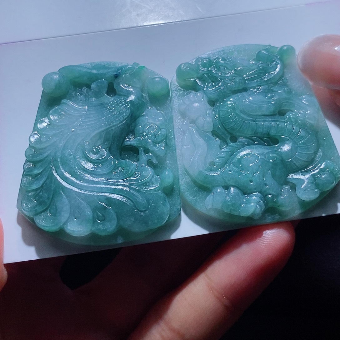 定制翡翠未镶嵌一对价格王炸