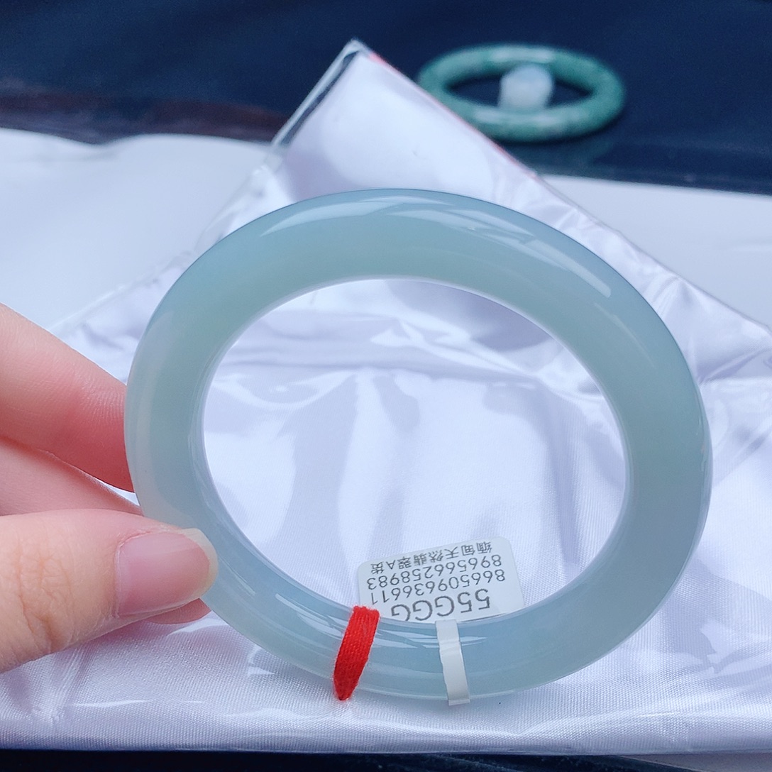 翡翠未镶嵌手镯缅甸天然翡翠a货手镯