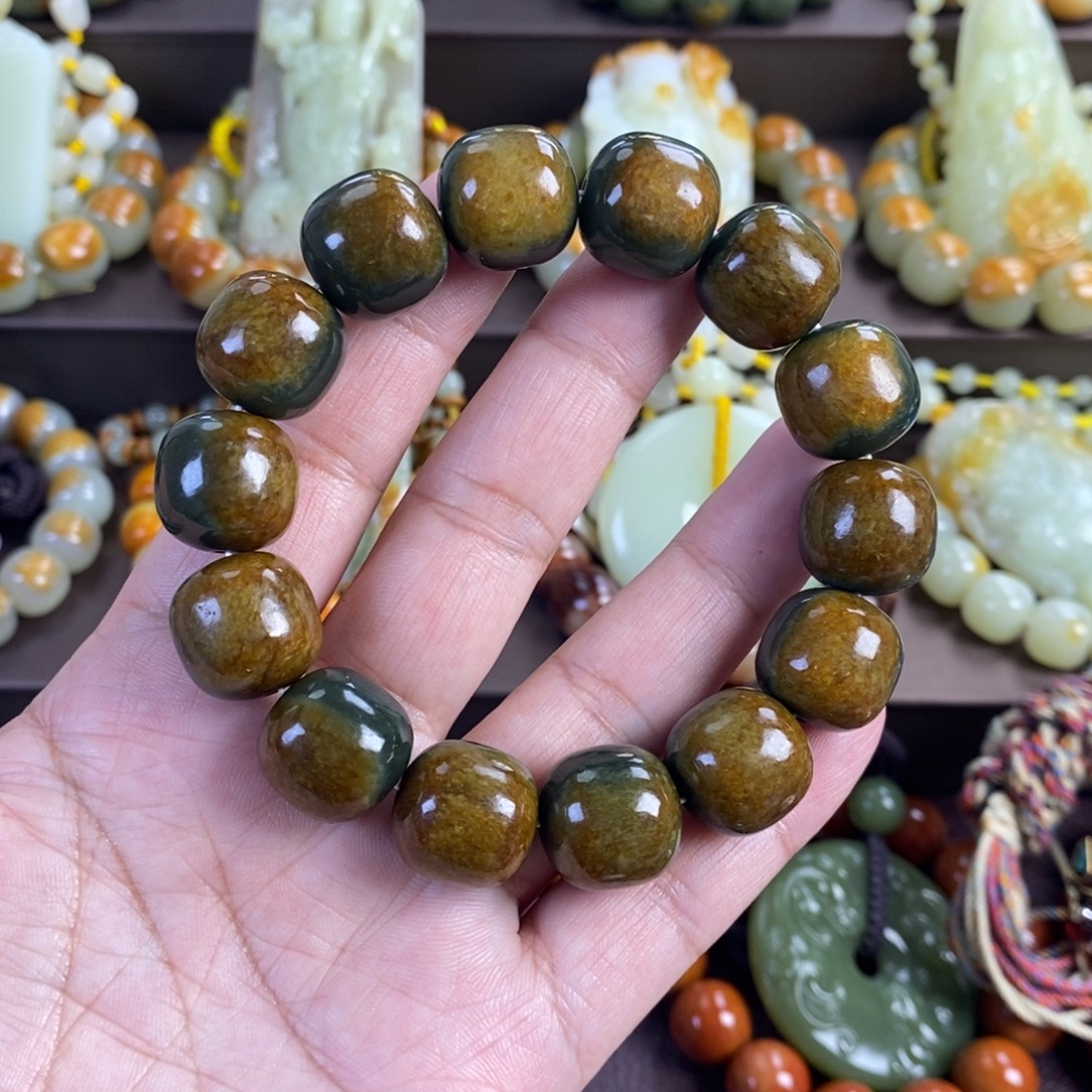 透闪石质玉未镶嵌手串