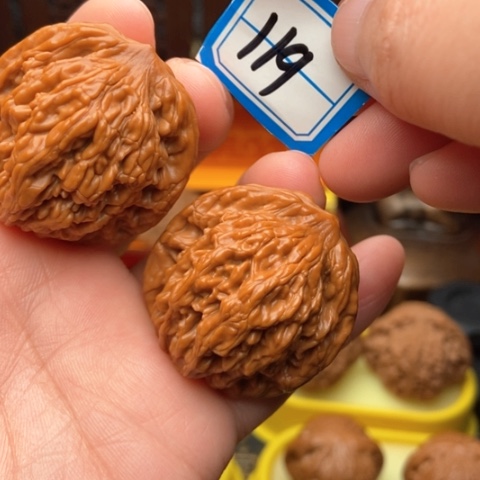 文玩核桃吊坠麦虎37