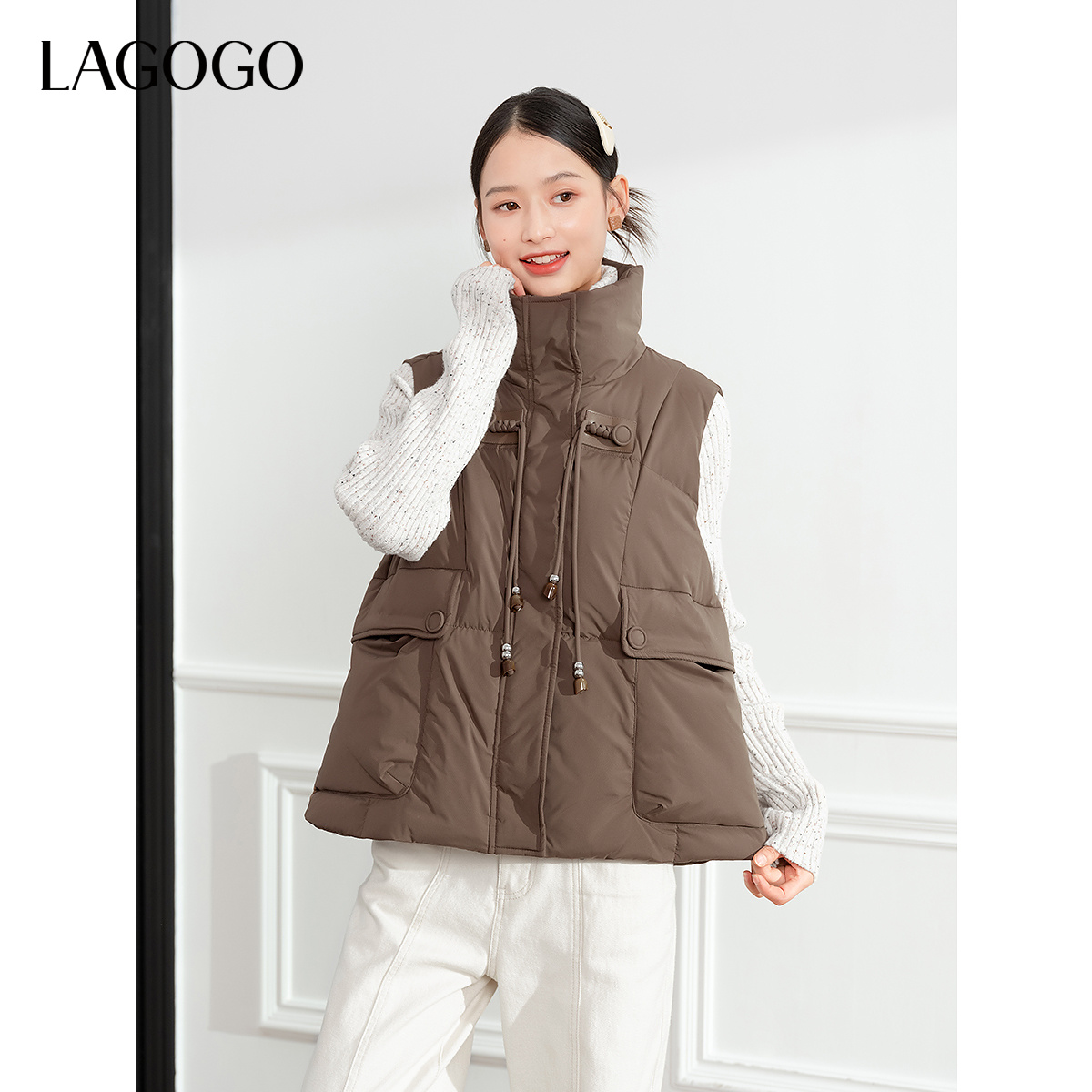 lagogo拉谷谷年新款立领简约美拉德羽绒马甲女NCYY13XA68