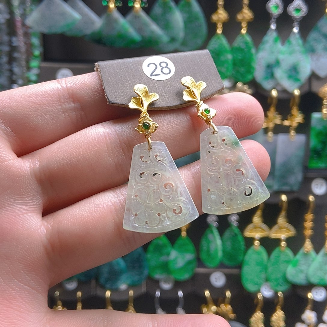 翡翠未镶嵌耳饰翡翠