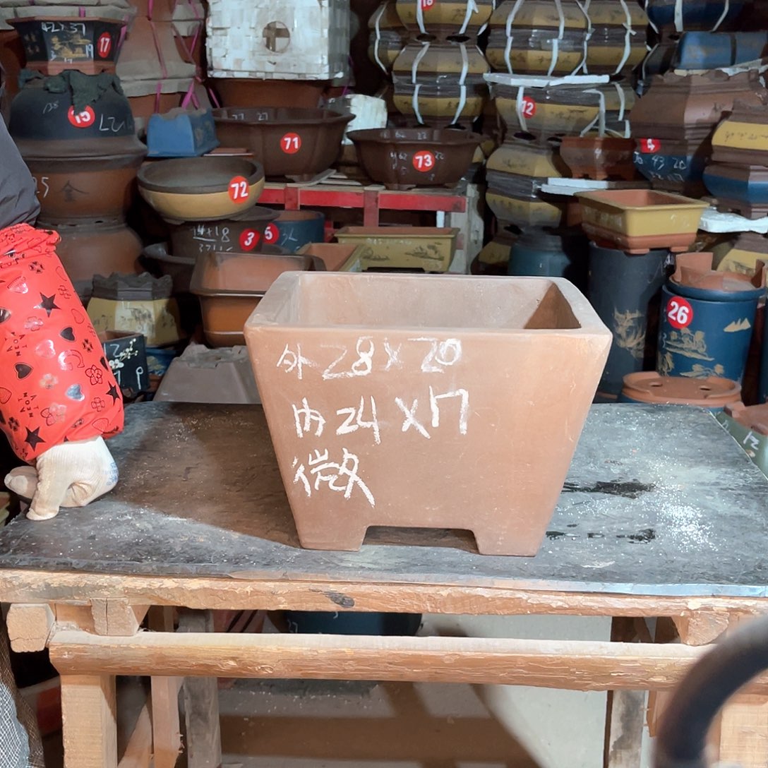 紫砂花盆斗四方一个