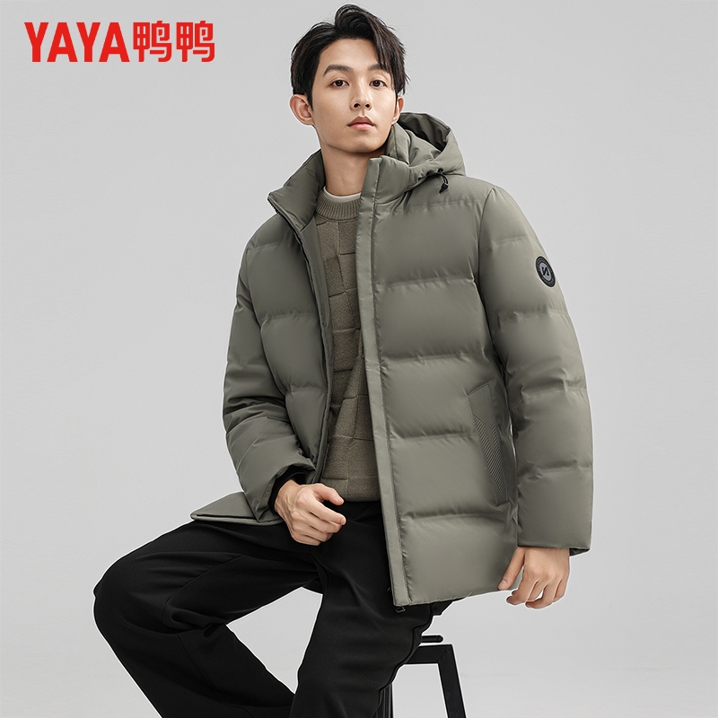 YAYA/鸭鸭冬季羽绒服连帽厚款防风保暖休闲时尚外套男YE4B702302F