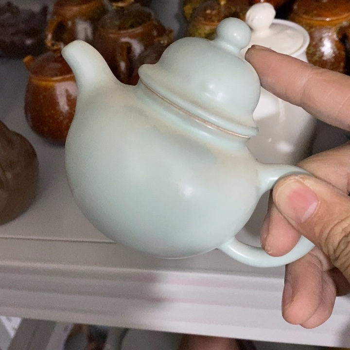 陶瓷艺术品及陶瓷壶