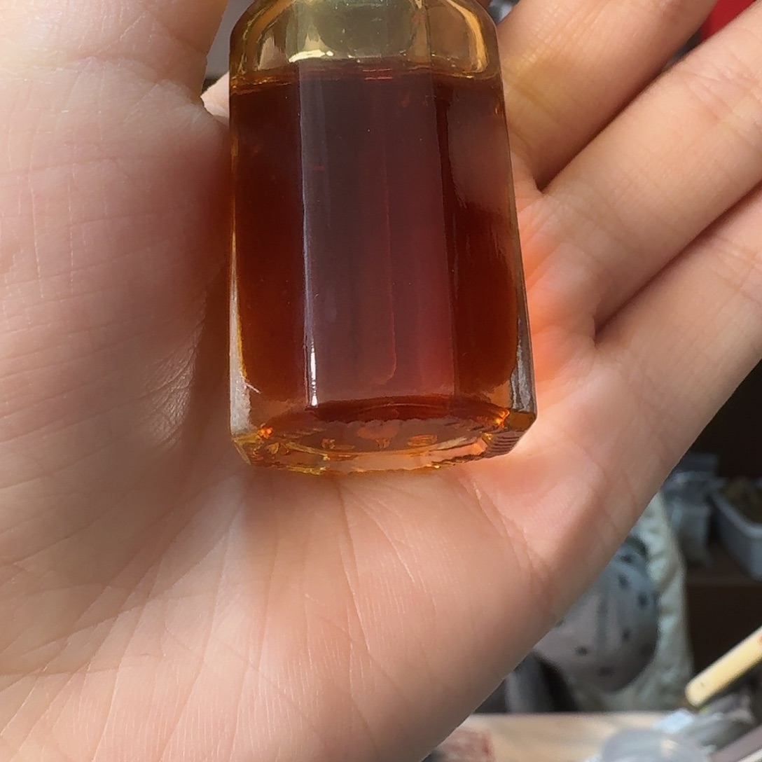 沉香精油沉香老挝壳子精油2克