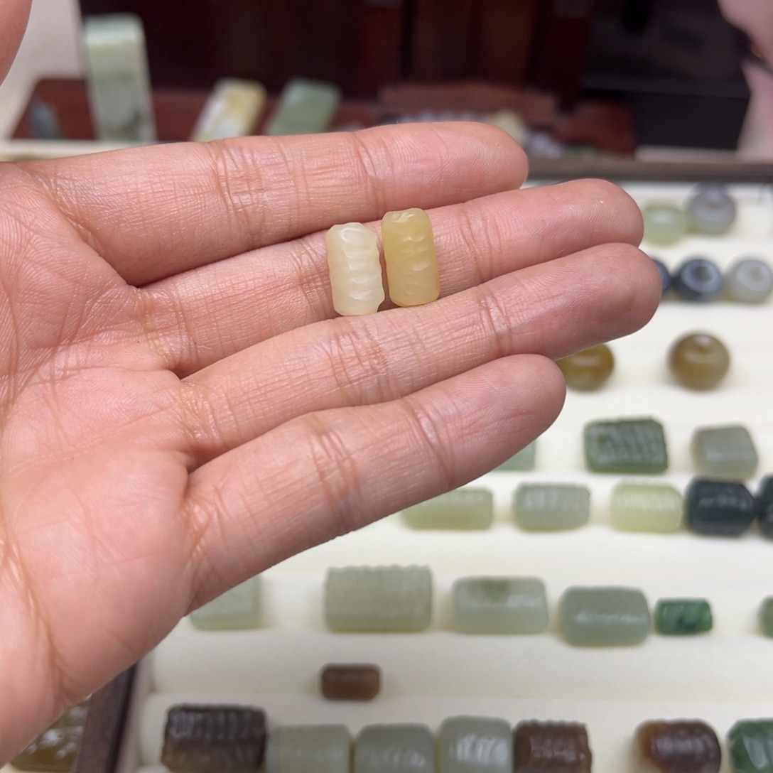 永***弃和田玉未镶嵌珠宝半成品