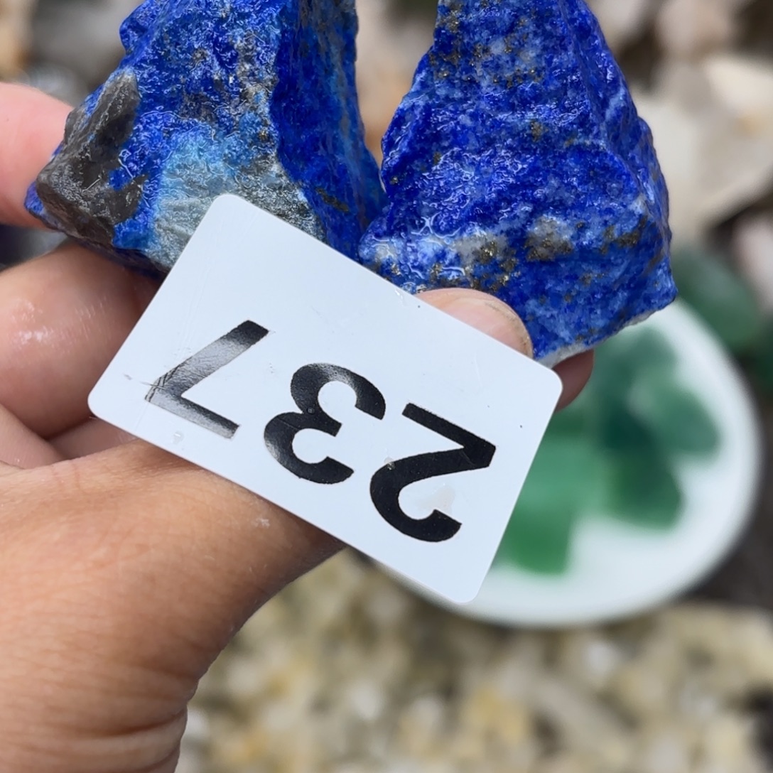 芳***师未镶嵌水晶大型摆件（非配饰）