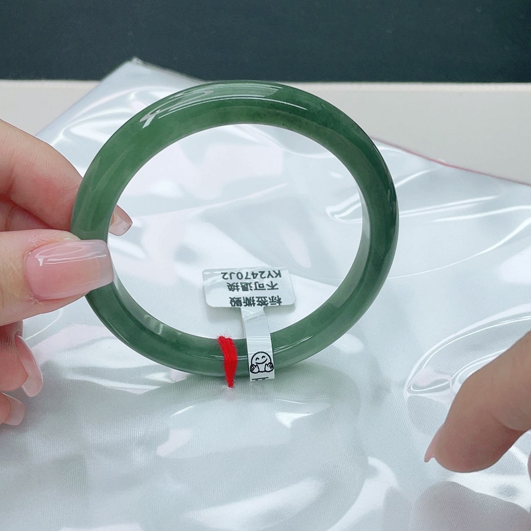 翡翠手镯未镶嵌正59.6