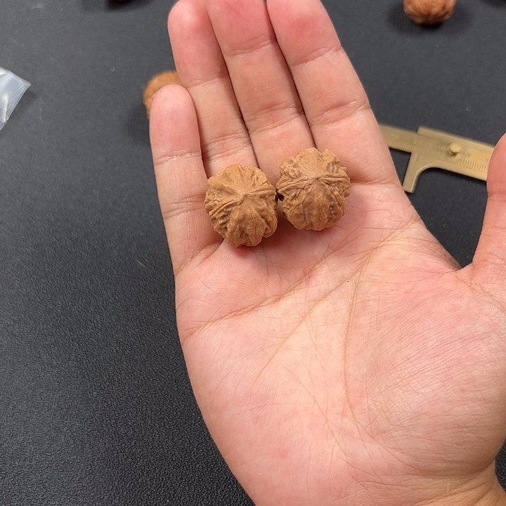 文玩核桃吊坠小南瓜