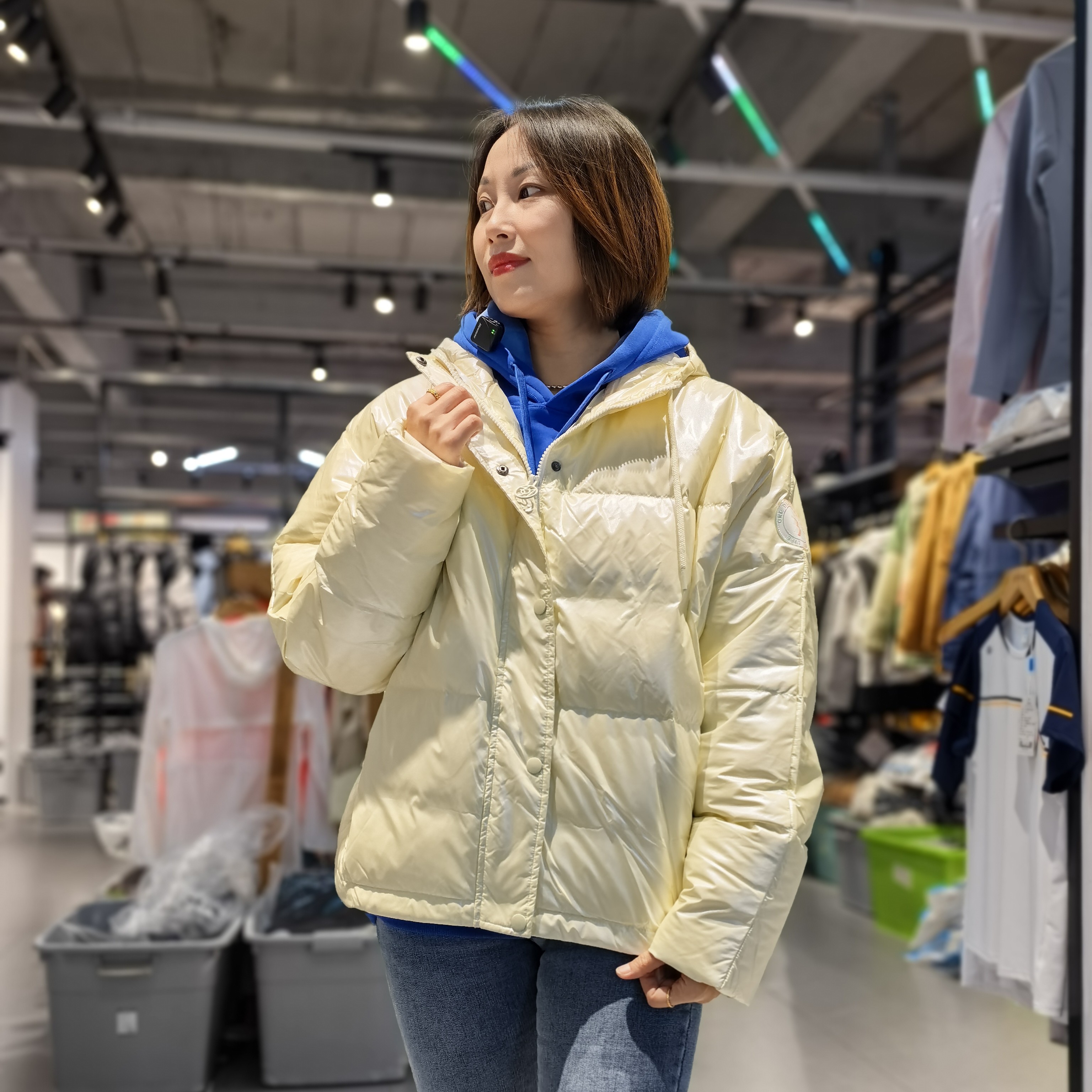 女款冬季加厚宽松短款免洗面包羽绒服时尚休闲保暖白鸭绒潮流连帽