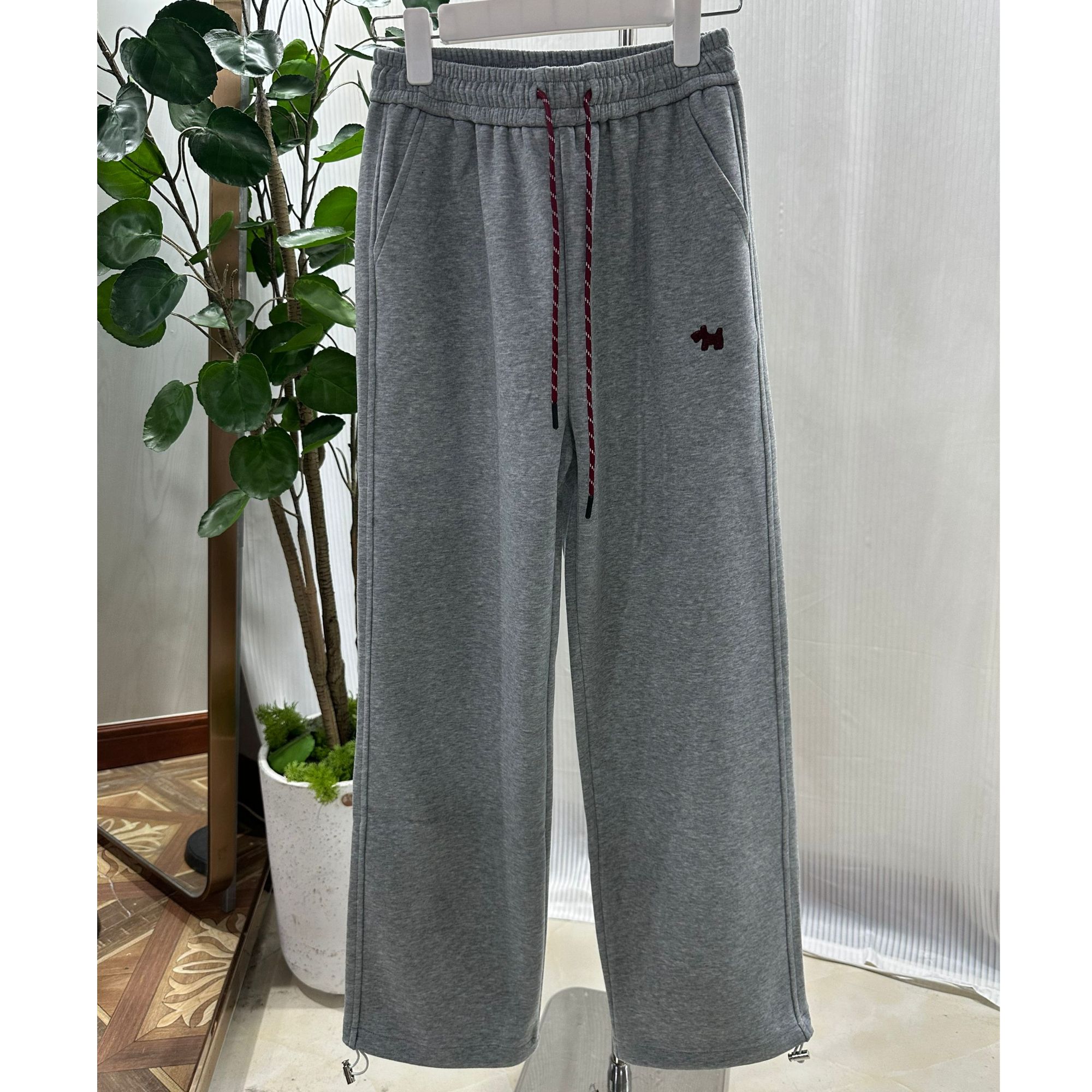 新款裤脚抽绳束脚卫裤女刺绣宽松显瘦运动休闲百搭长裤