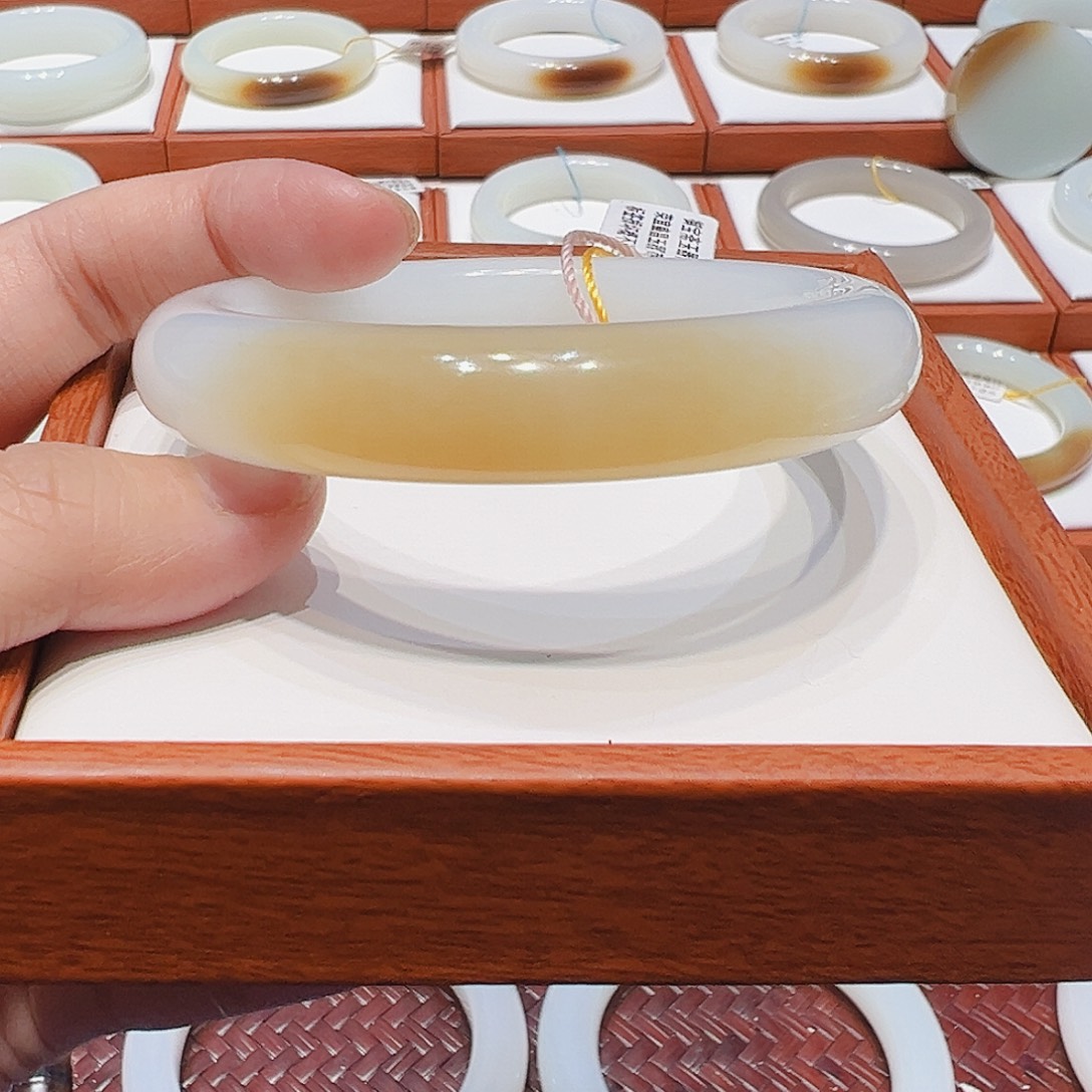 和田玉未镶嵌手镯冰黄糖5556