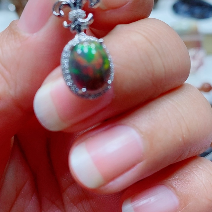 水晶颈饰未镶嵌兜****妈水晶