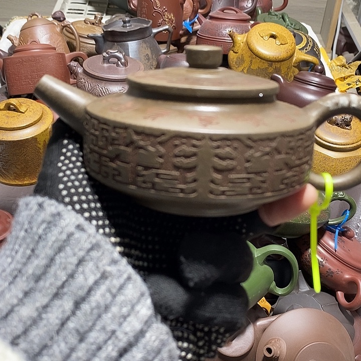 紫砂茶壶微瑕微笑