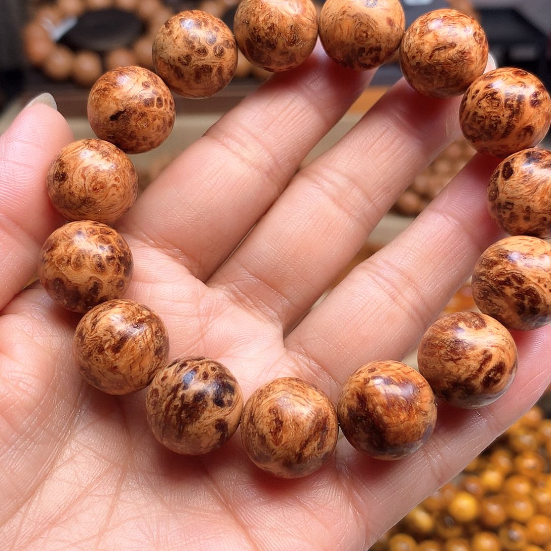 柏木手串/手链琥珀木爆满瘤疤