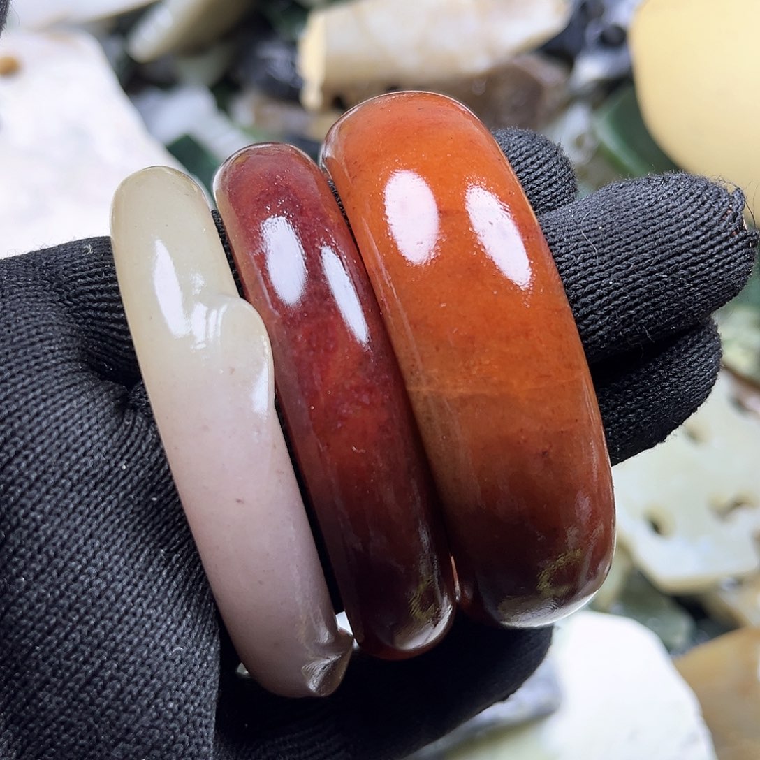 颈饰未镶嵌和田玉顺**然