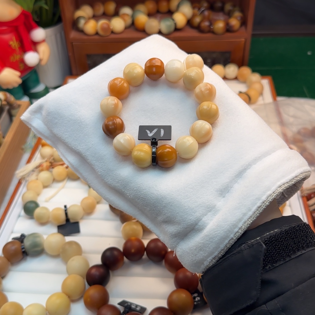 菩提根/象牙果手串卡18鲨鱼背微瑕1