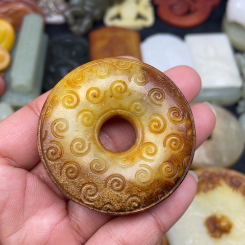 蛇纹石玉颈饰未镶嵌29