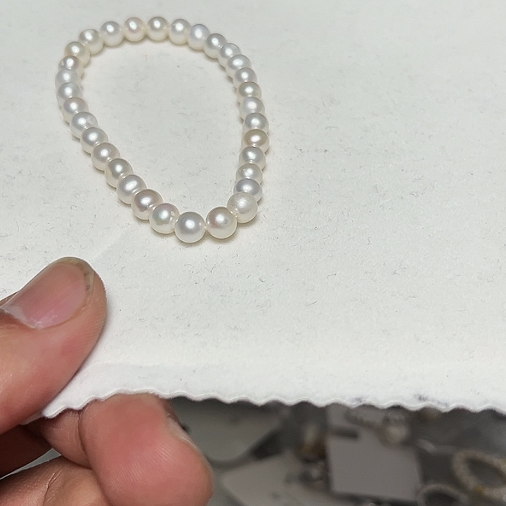 朵***儿淡水珍珠手绳未镶嵌