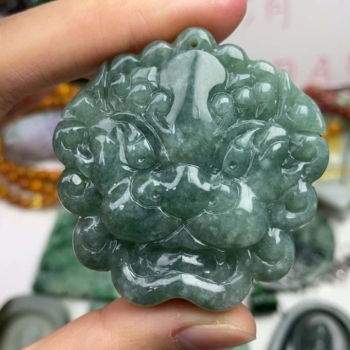 颈饰未镶嵌翡翠吊坠