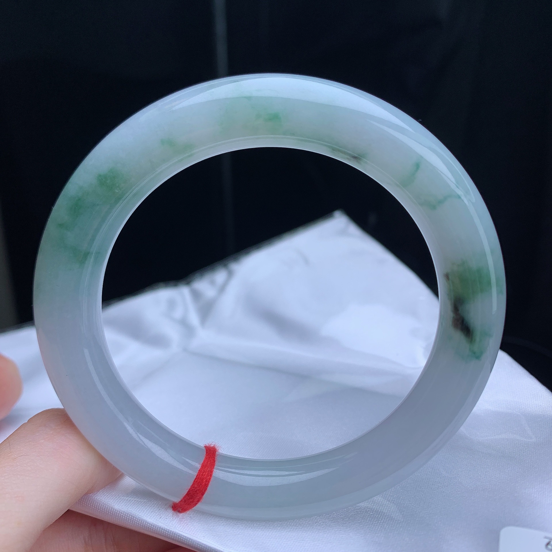 61圈天然缅甸A货翡翠老坑水润飘花圆条手镯优雅气质百搭平安玉镯