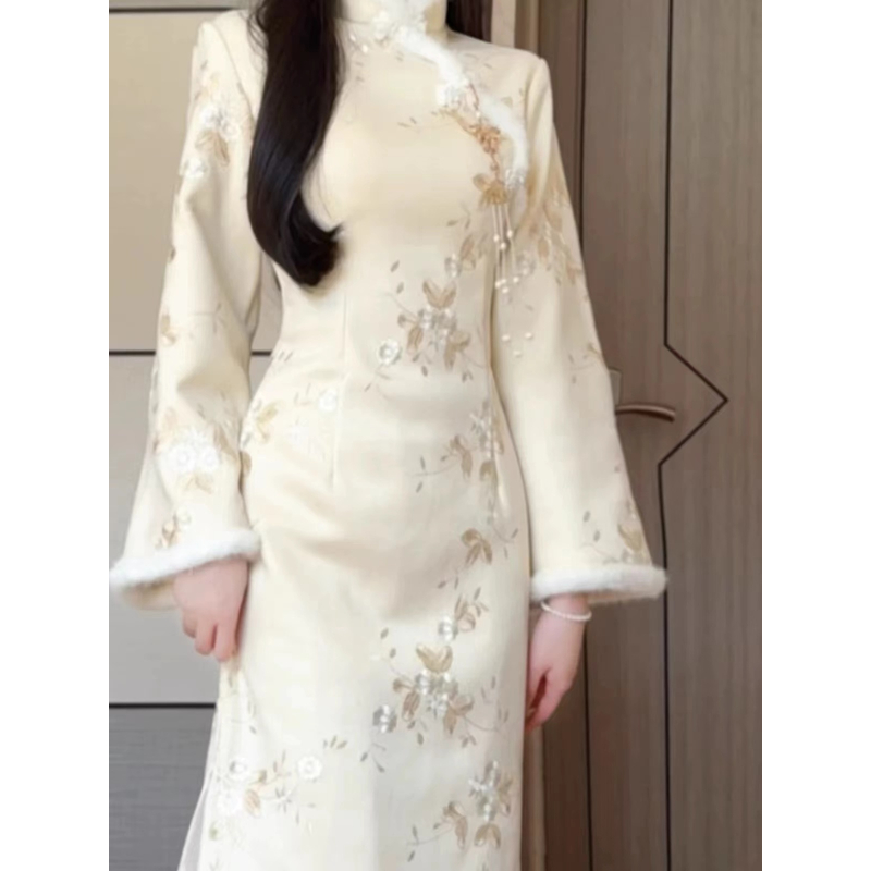 763-冬款 加厚  小梅花刺绣 A版 旗袍 【袖口带蕾丝  没有配饰】