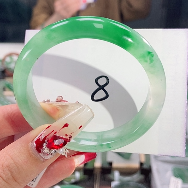 石英质玉手镯未镶嵌天然A货非洲翠手镯