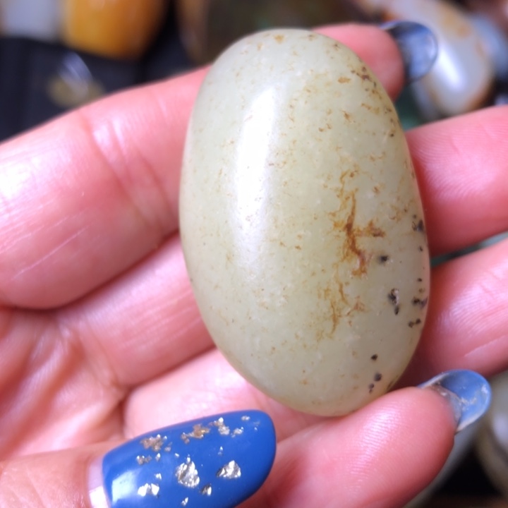 和田玉未镶嵌珠宝奇石