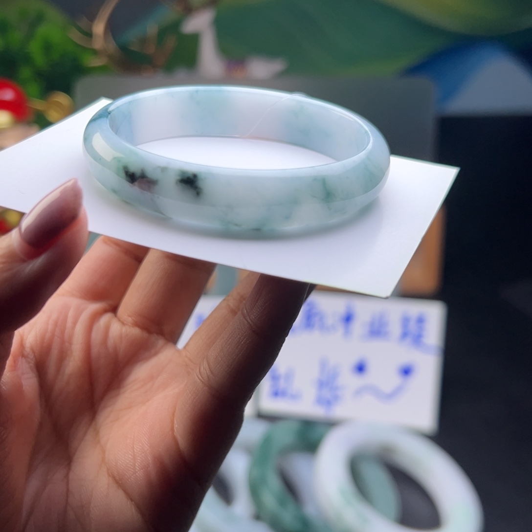 定制翡翠未镶嵌手镯手镯