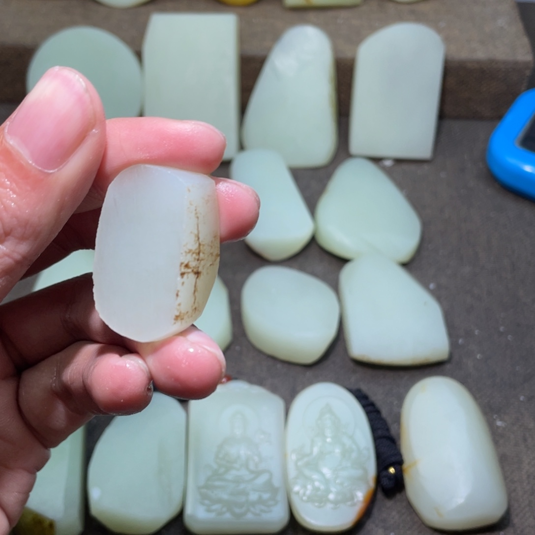 大***山定制和田玉未镶嵌和田玉