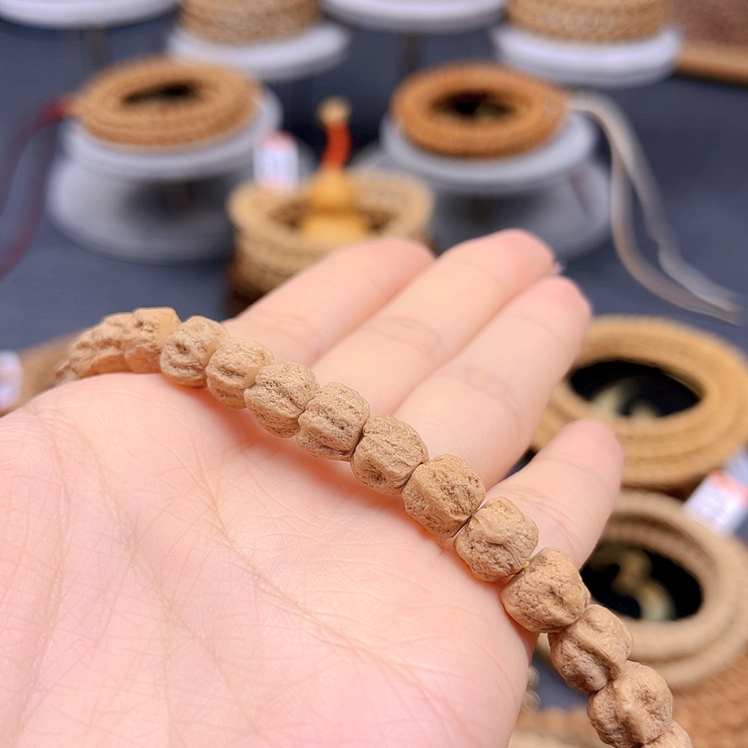 柏香籽/百香籽吊坠e*