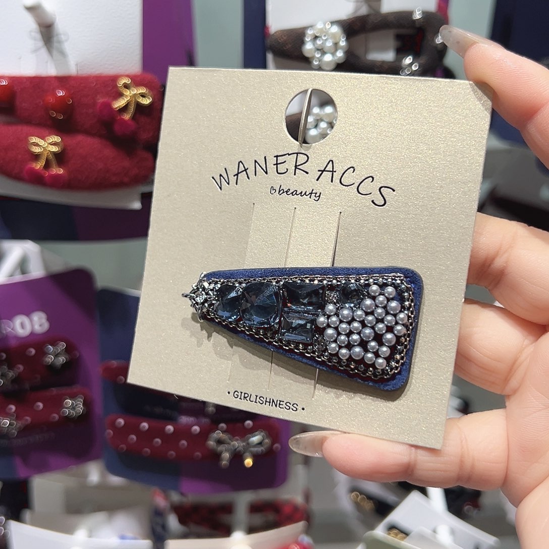 非金属蓝色钻钻三角掰掰一只