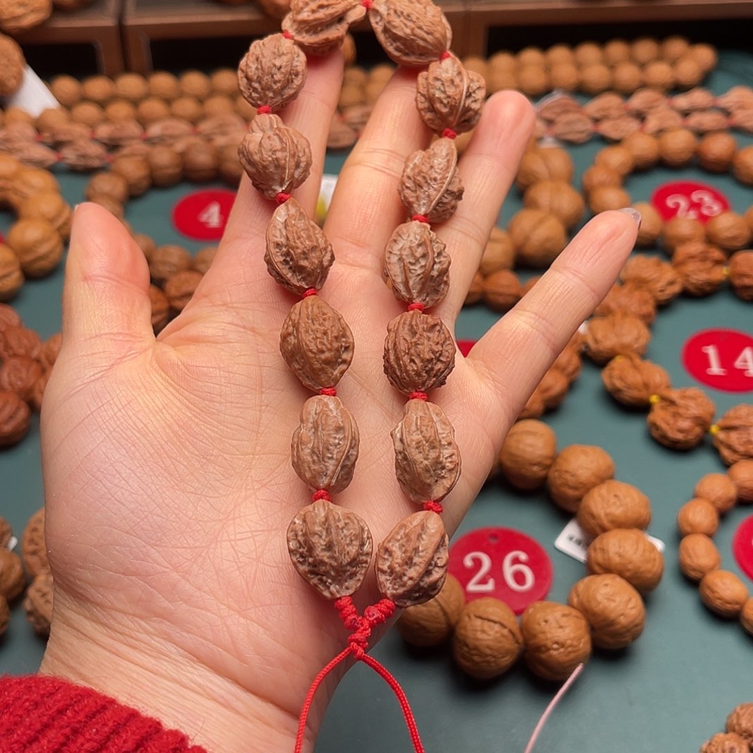文玩核桃手串16尺寸异形钱袋