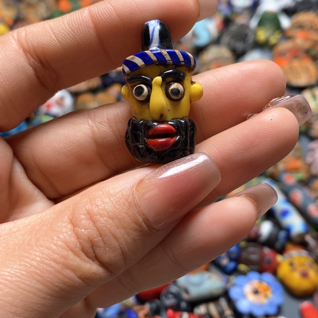 琉璃颈饰印度尼西亚小人脸