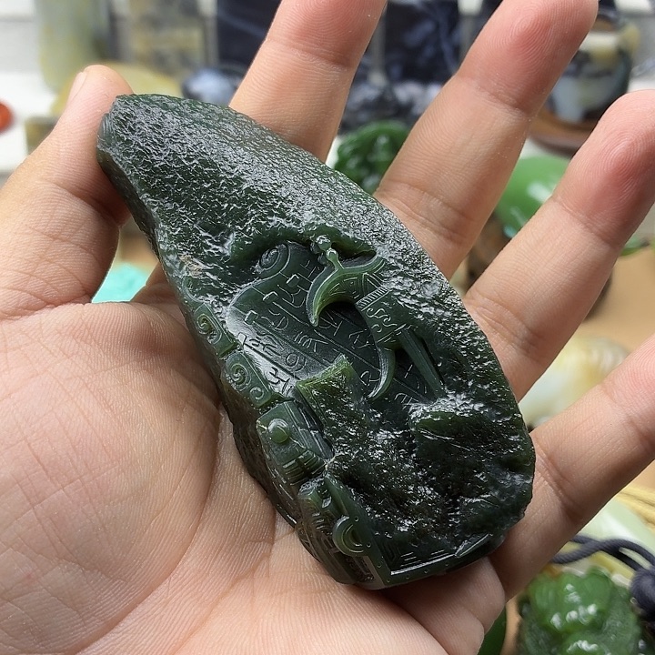 和田玉未镶嵌颈饰瞅*