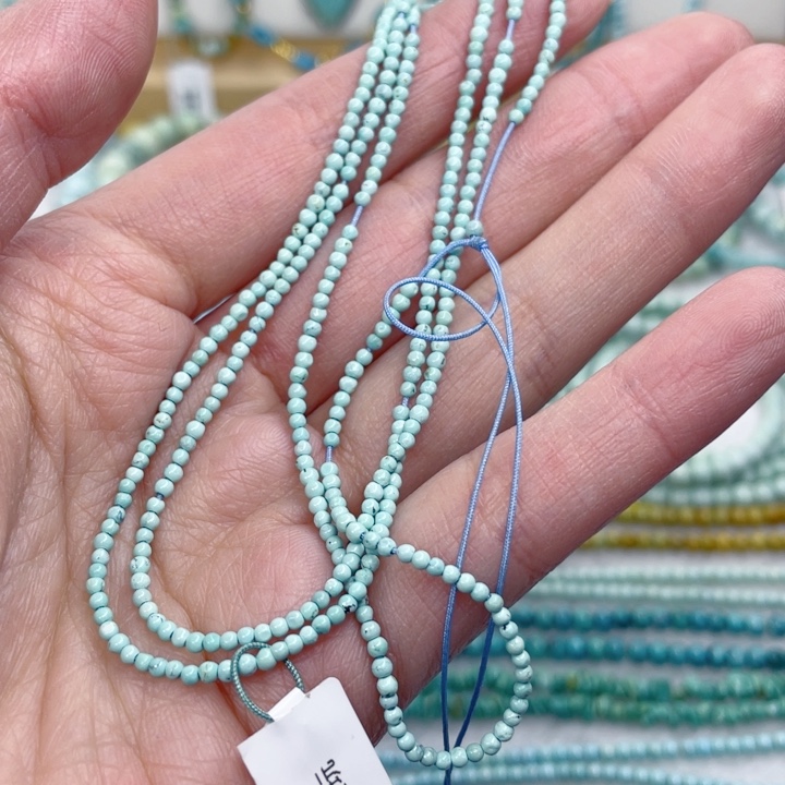 绿松石未镶嵌颈饰