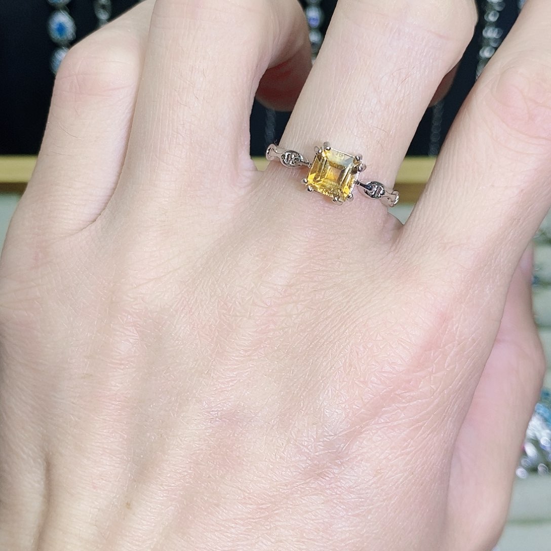 未镶嵌戒指黄晶559