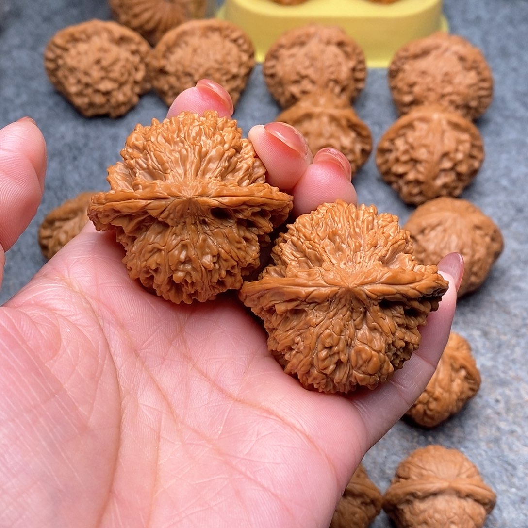 文玩核桃把件軒*精品满天星45全品