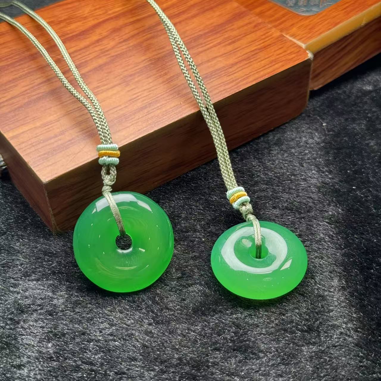 天然珠宝玉石时尚精品满绿平安扣吊坠-8047#-A3-多样性发一