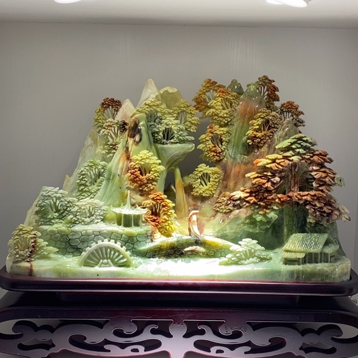 未镶嵌蛇纹石玉（覆膜）珠宝奇石