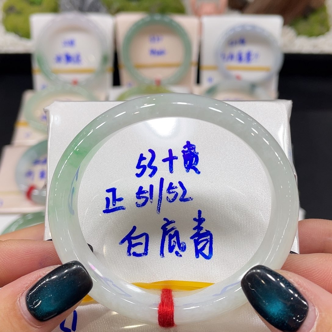 翡翠未镶嵌手镯缅甸天然翡翠