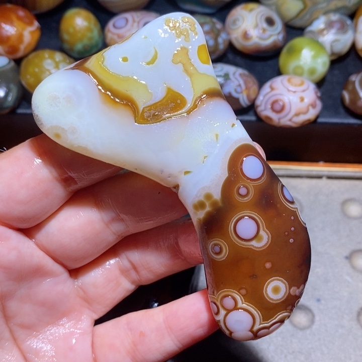 未镶嵌玛瑙/玉髓珠宝半成品11