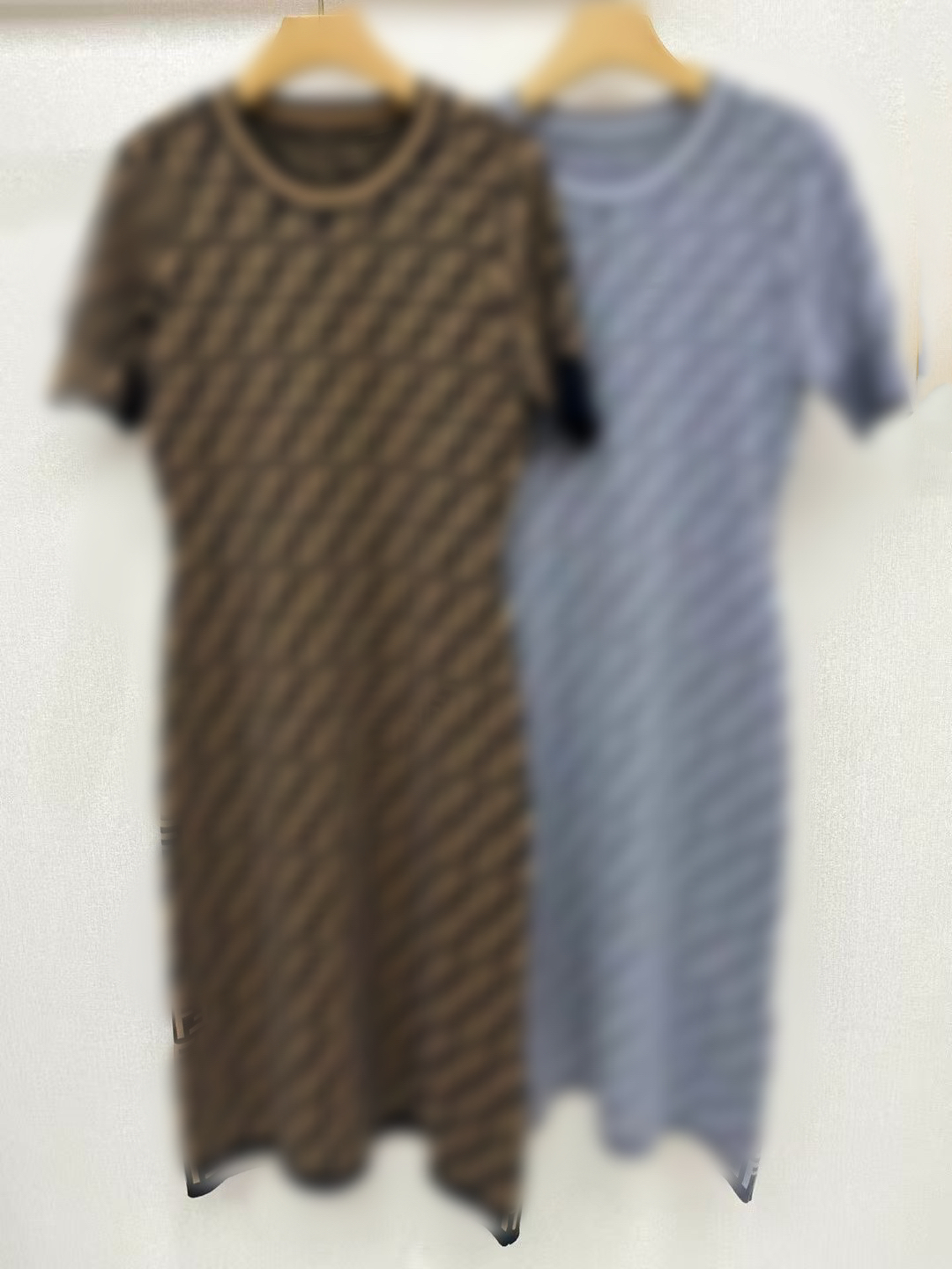 慕溢-560两色针织连衣裙