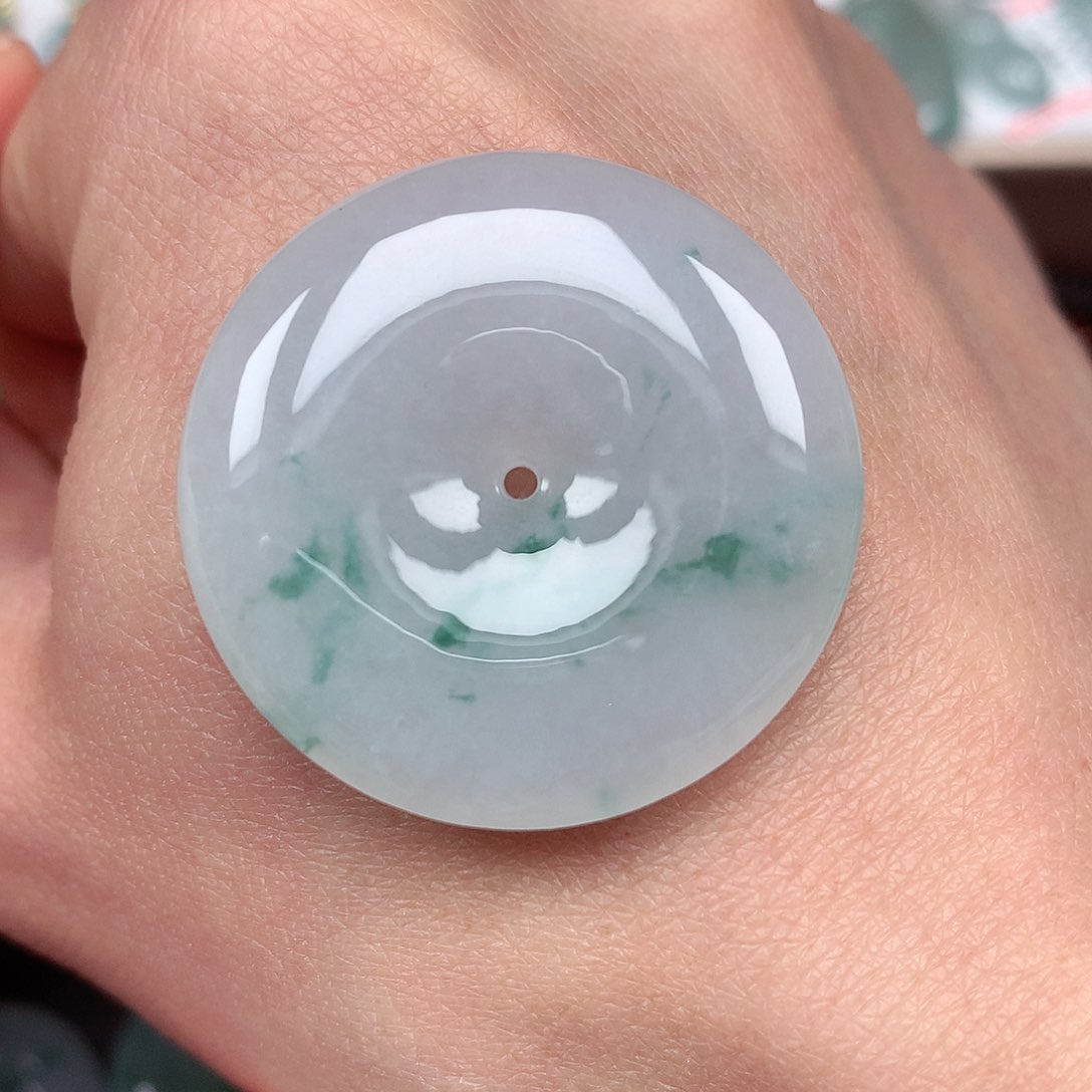 翡翠颈饰未镶嵌平安扣吊坠