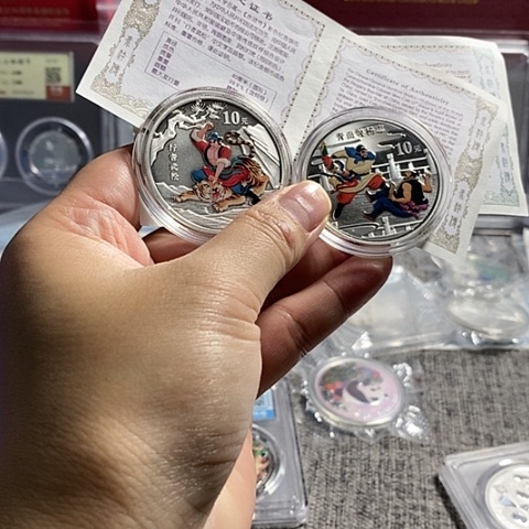 纯银2010年水浒第二组彩色银币带盒证