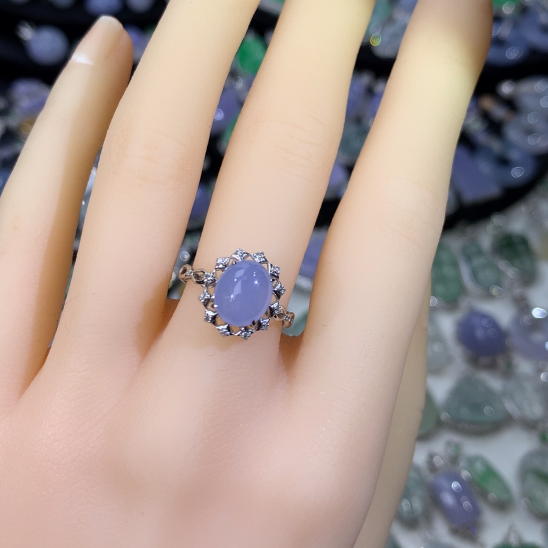 翡翠18K金镶嵌戒指